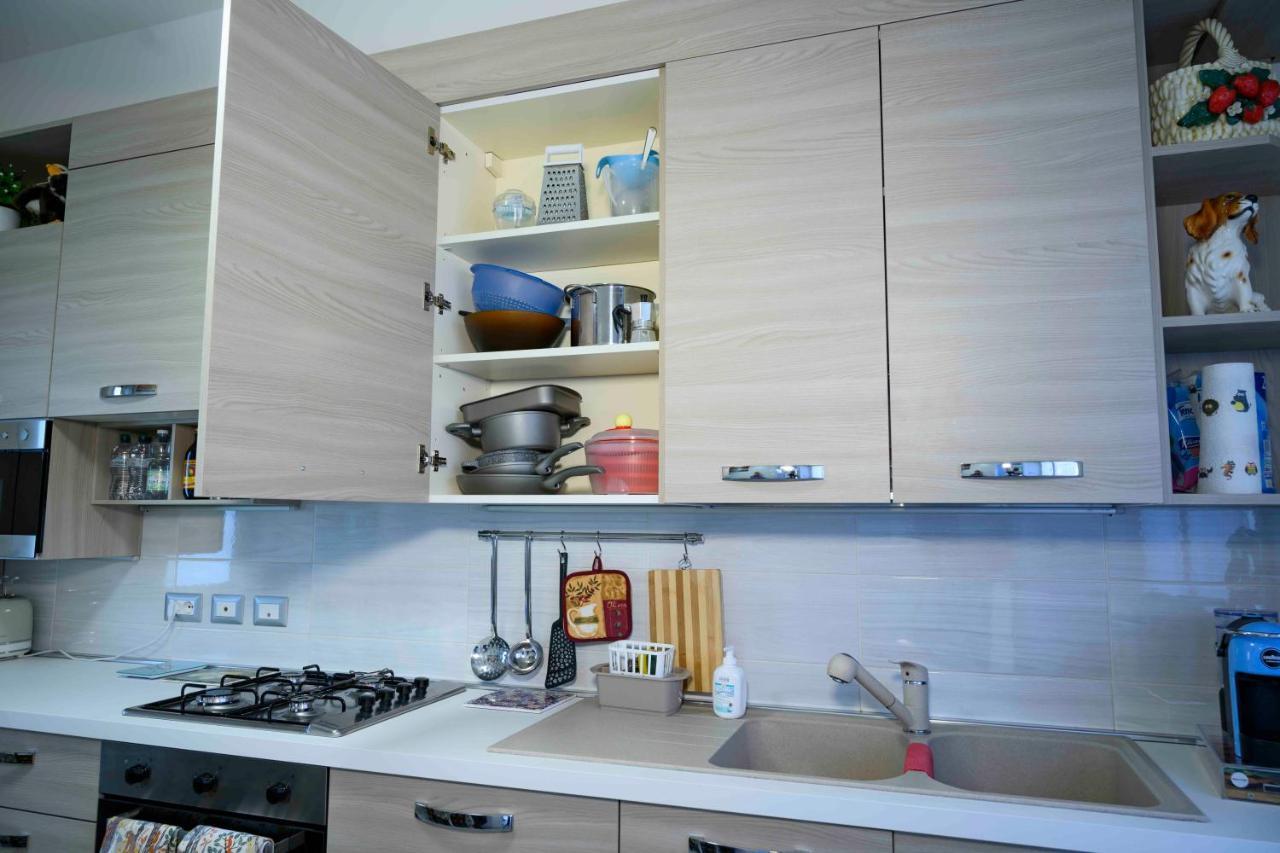 Intero Appartamento Con Giardino E Colazione Dario 帕爾馬 外观 照片