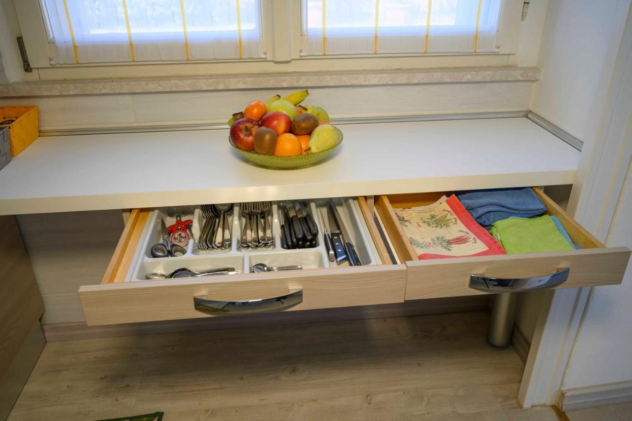Intero Appartamento Con Giardino E Colazione Dario 帕爾馬 外观 照片